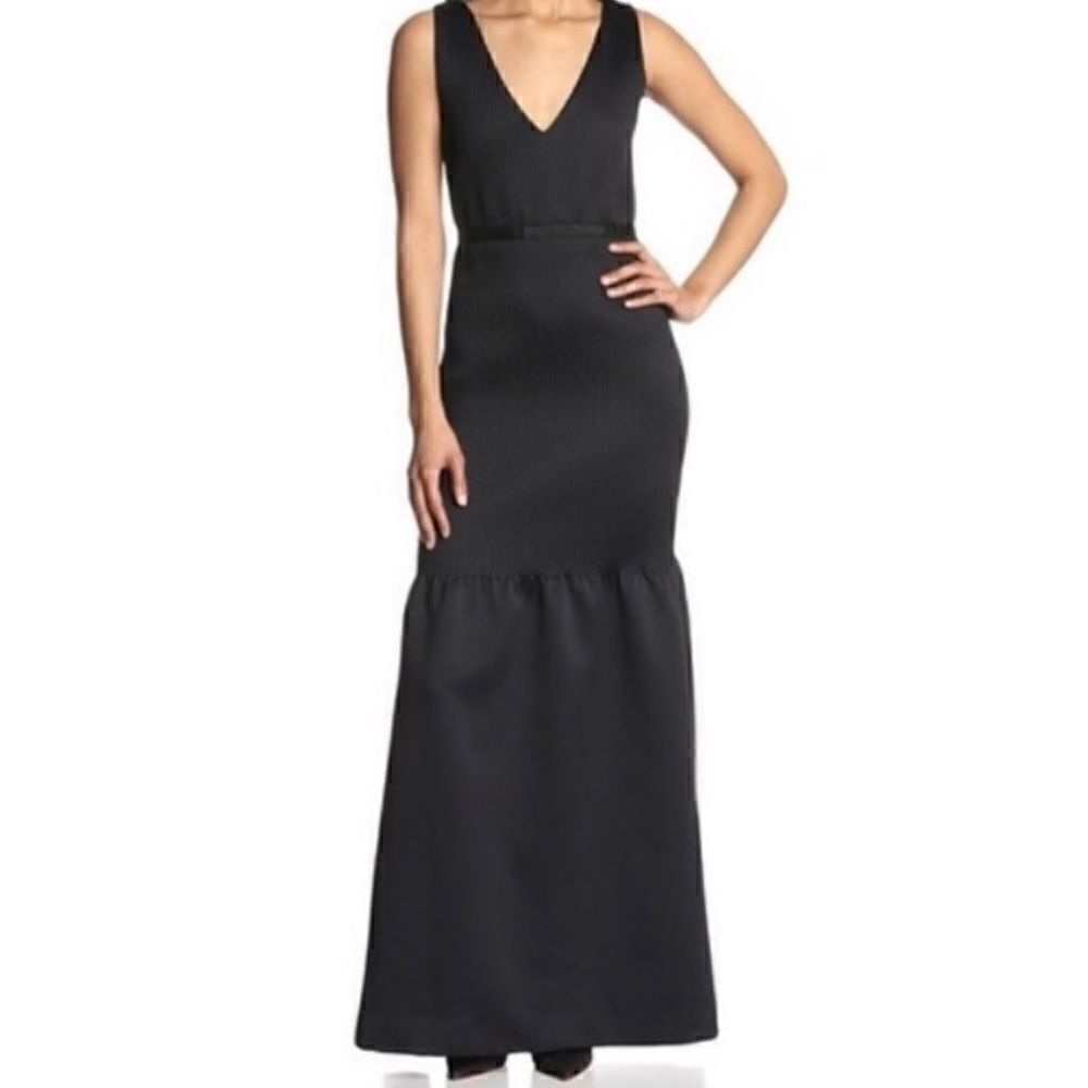 NWT Halston Heritage Long Mermaid Gown
